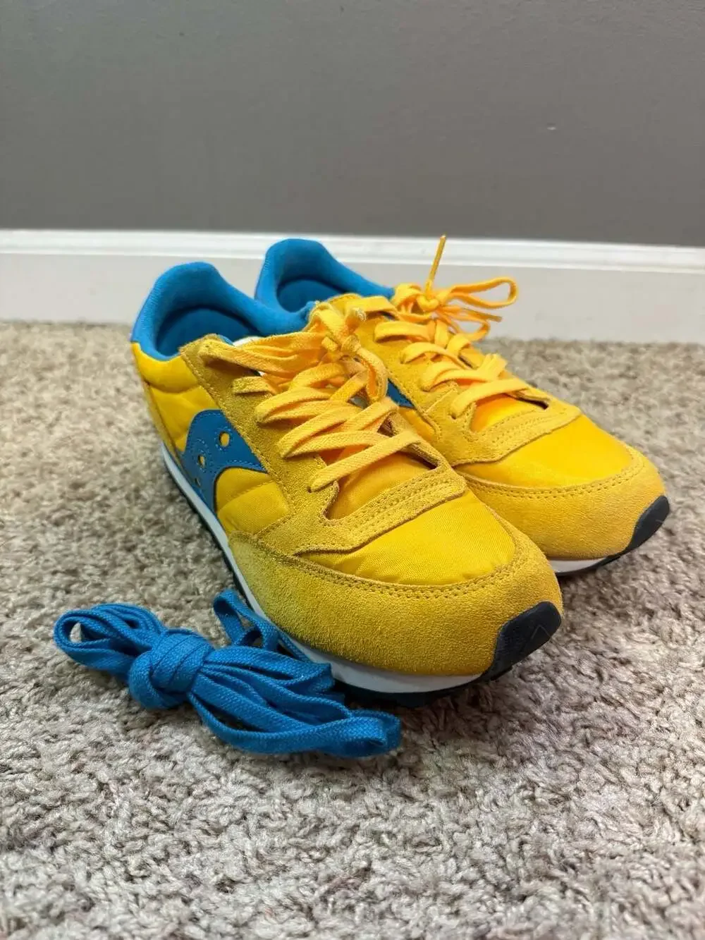Saucony Jazz Original Vintage Sneakers in Yellow/Blue